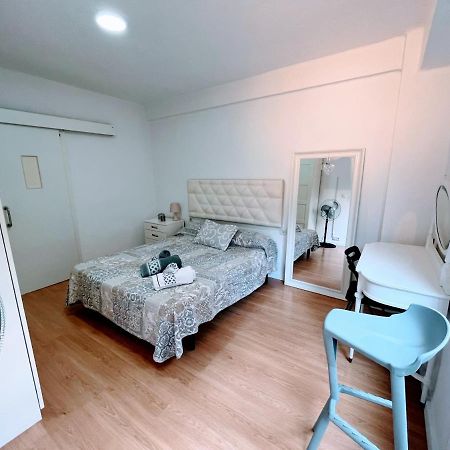 Habitación doble con salón privado Apartamento Valência Exterior foto