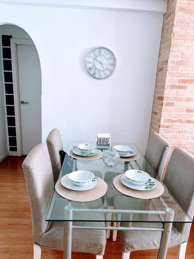 Habitación doble con salón privado Apartamento Valência Exterior foto