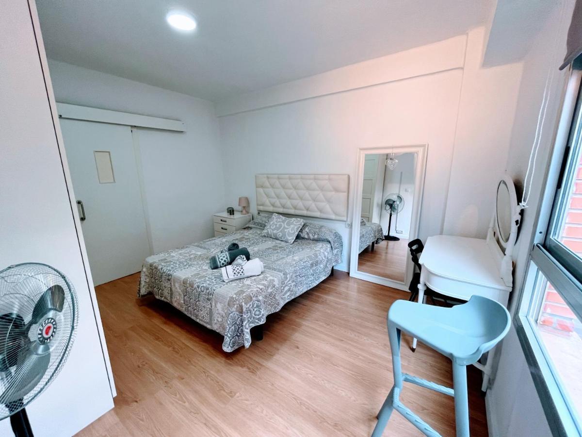 Habitación doble con salón privado Apartamento Valência Exterior foto
