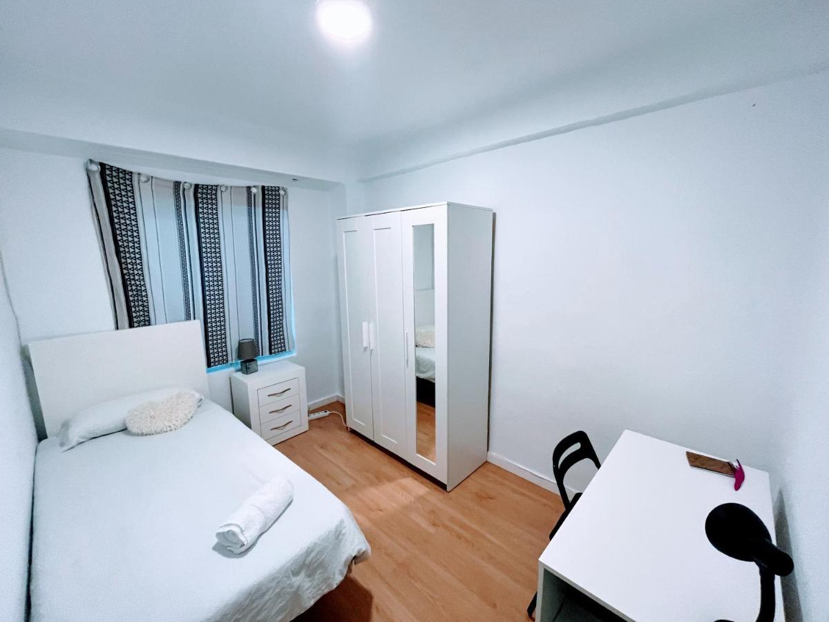 Habitación doble con salón privado Apartamento Valência Exterior foto